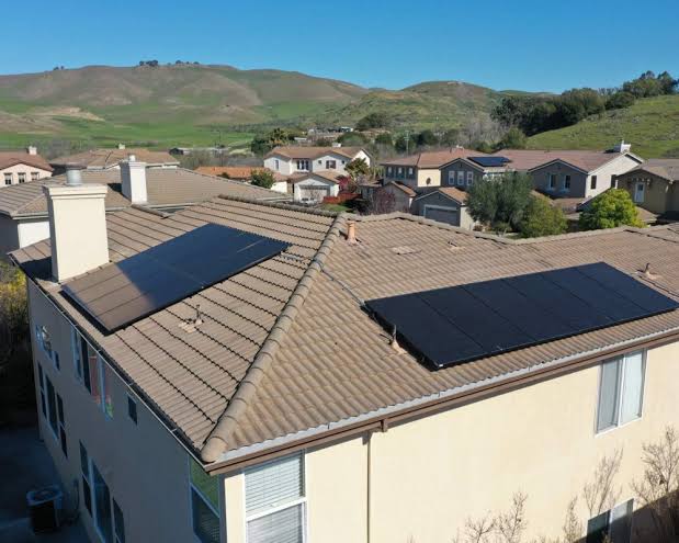 Solar panel roof